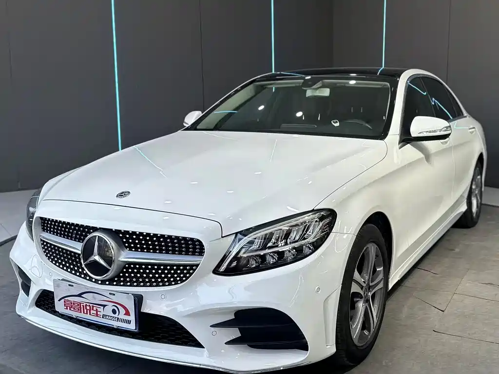 Mercedes-Benz C-Class 2020