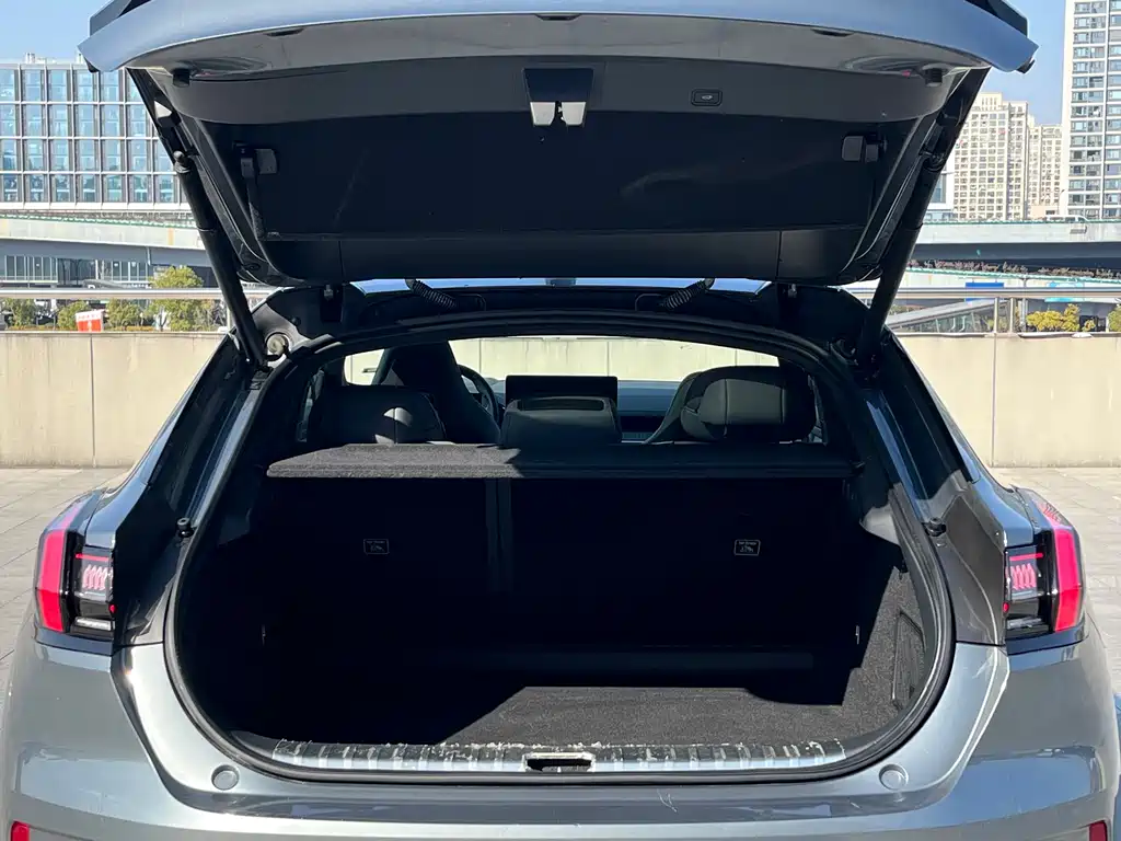 ZEEKR EXTREME KRYPTON 001