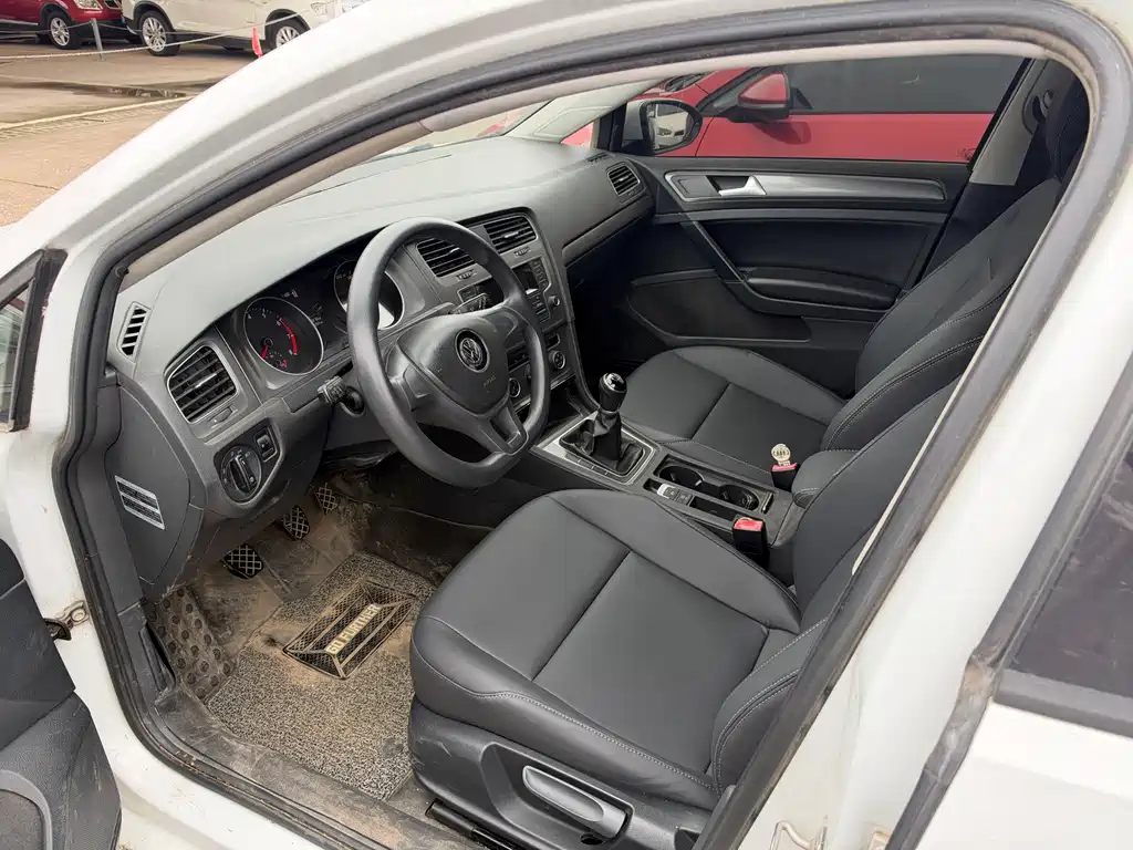 Volkswagen Golf — миниатюра 3
