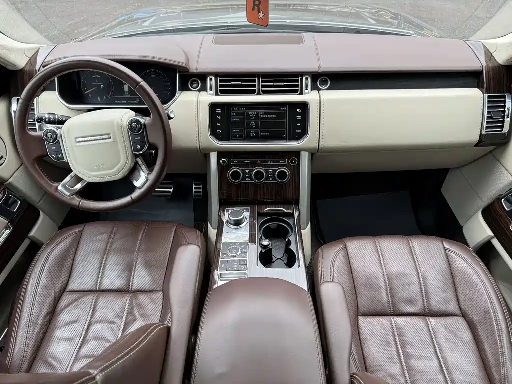 Land Rover Range Rover — миниатюра 4