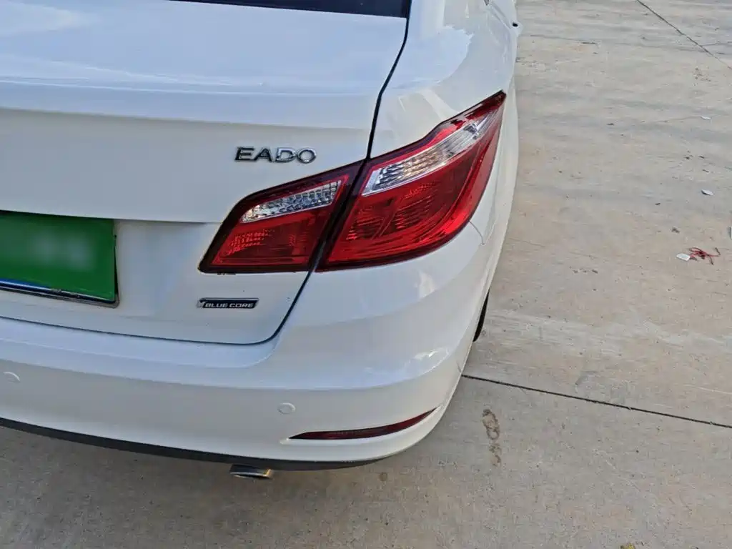 Changan Eado — миниатюра 8