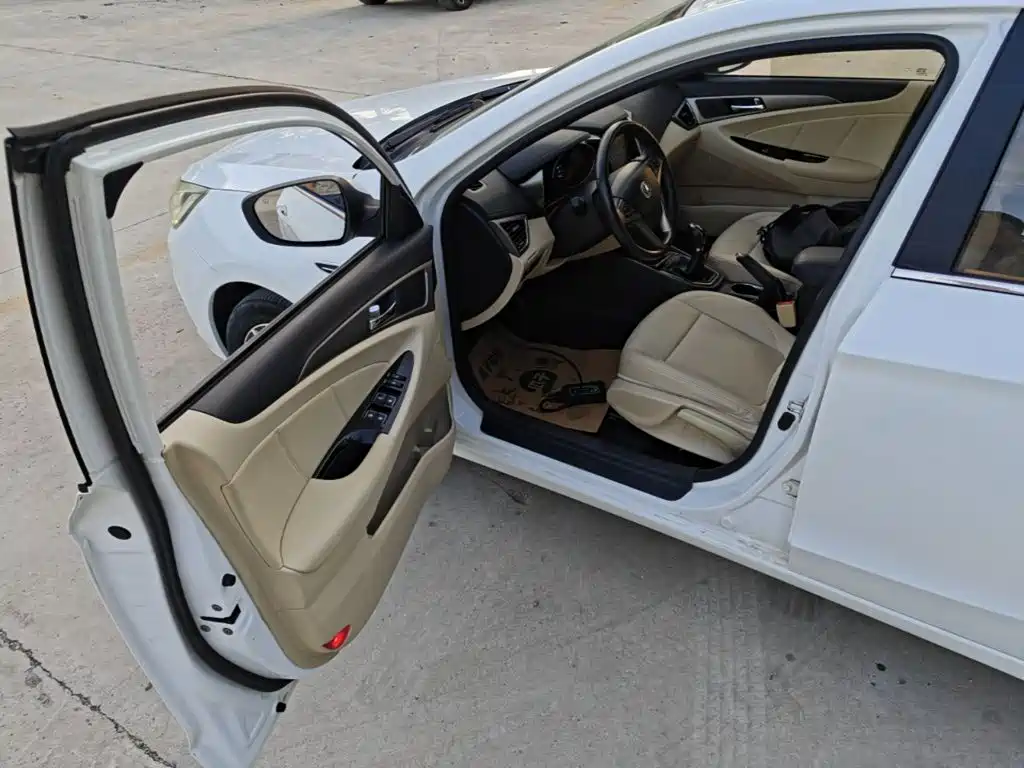 Changan Eado — миниатюра 16