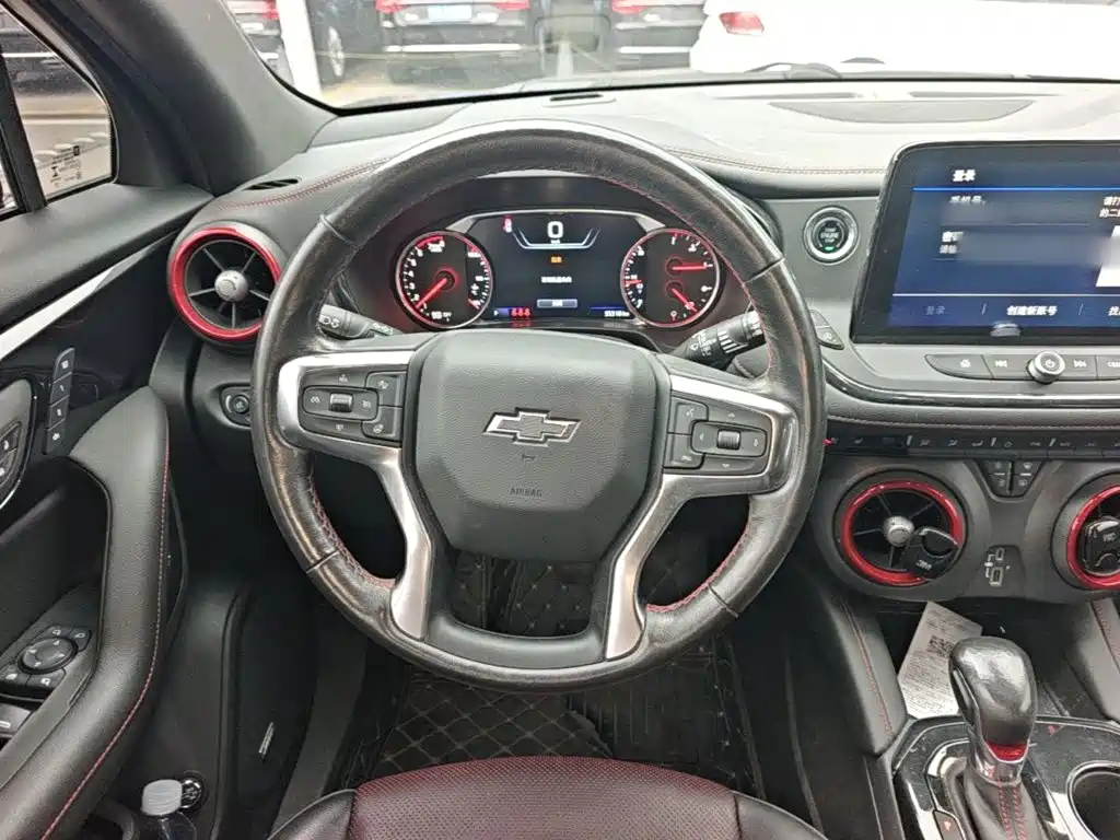 Chevrolet Blazer — миниатюра 15