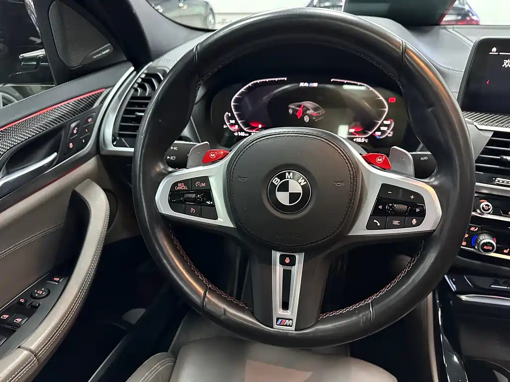 BMW X4 M — миниатюра 10
