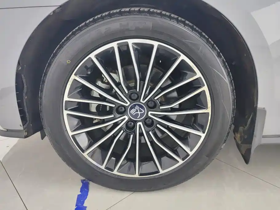 BYD Han — миниатюра 6
