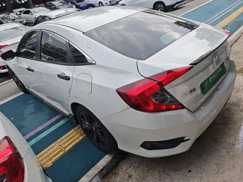 Honda Civic — миниатюра 5