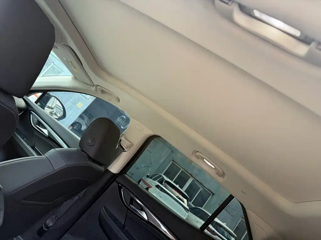 Buick Envision S — миниатюра 10
