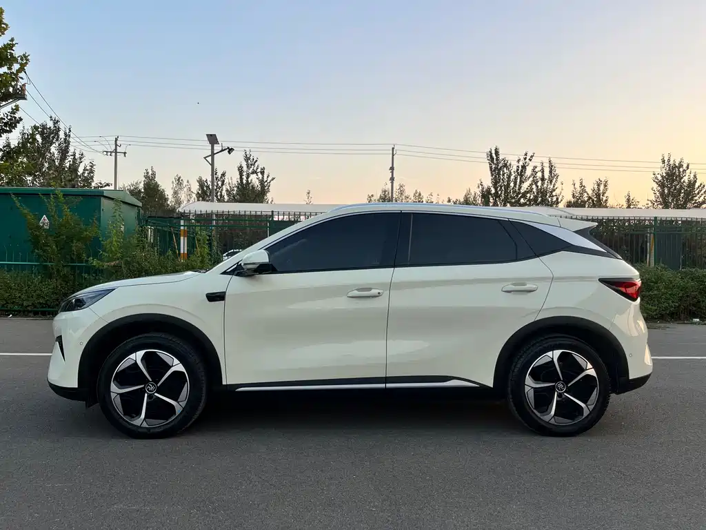 BYD Yuan Plus — миниатюра 4