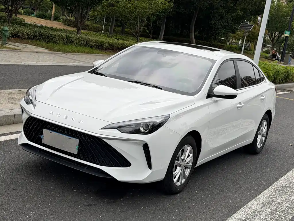 Roewe i5