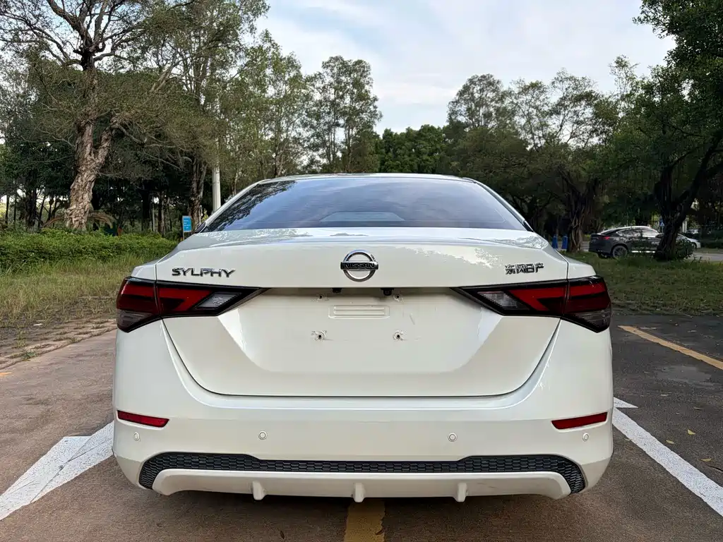 Nissan Sylphy — миниатюра 8