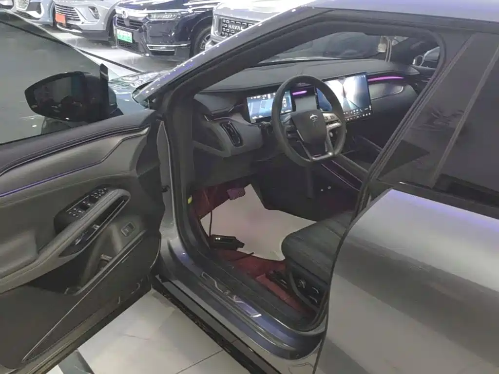BYD L EV — миниатюра 16