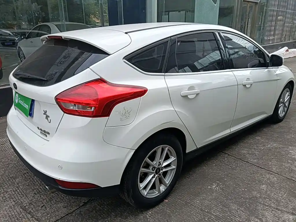 Ford Focus — миниатюра 7