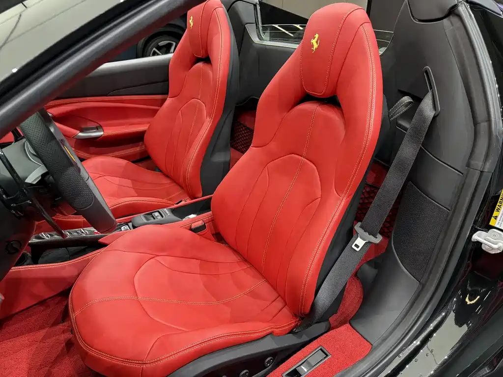 Ferrari F8 — миниатюра 8