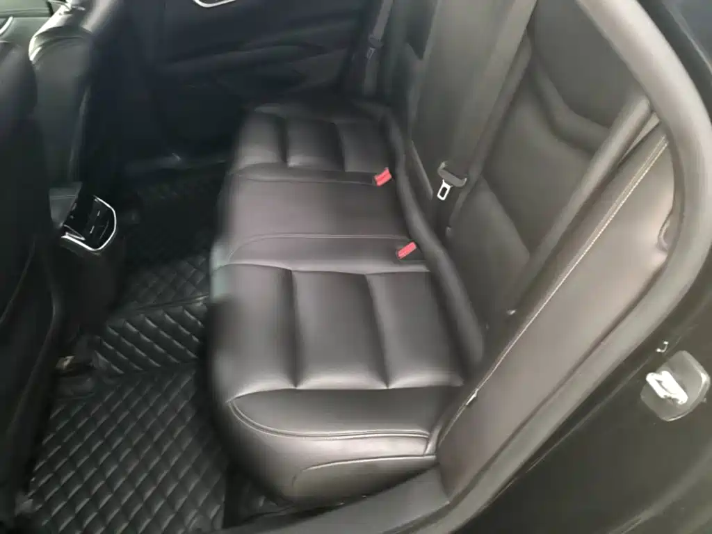Cadillac XTS — миниатюра 17