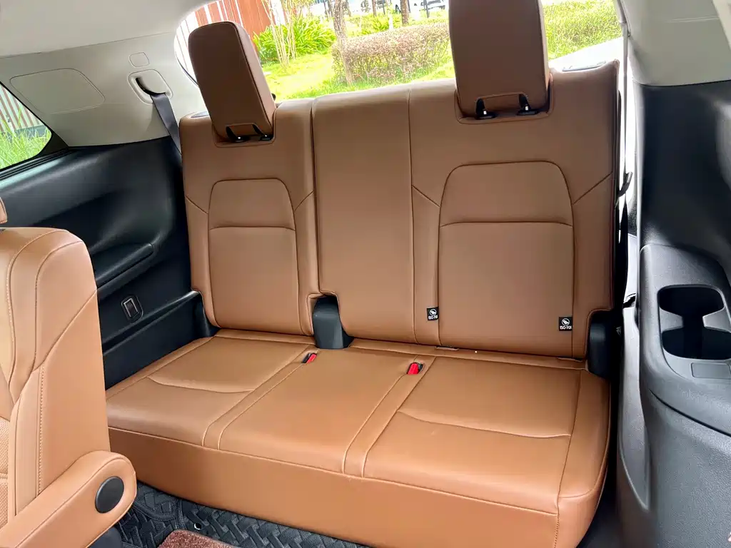 Nissan Teramont — миниатюра 16