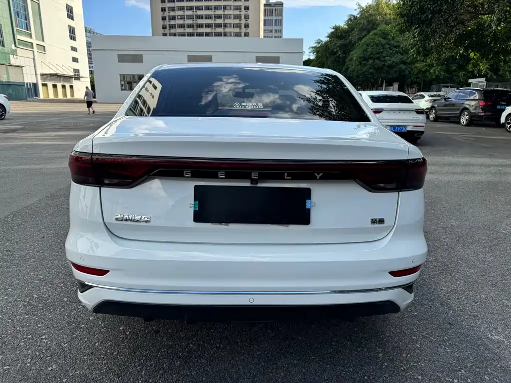 Geely Emgrand — миниатюра 26