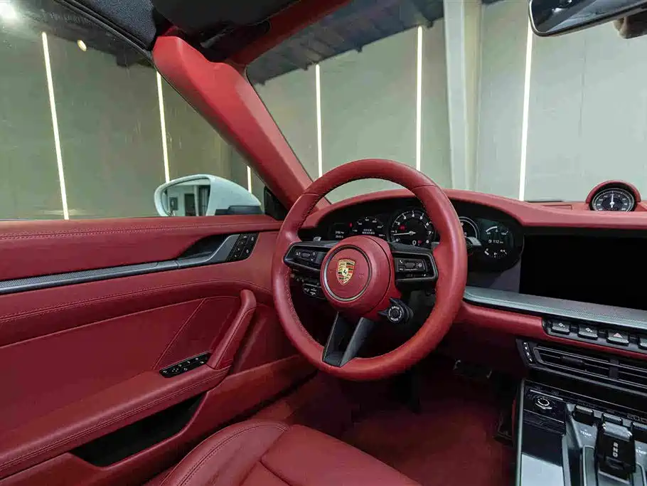 Porsche 911 2023 Carrera Cabriolet 3.0T