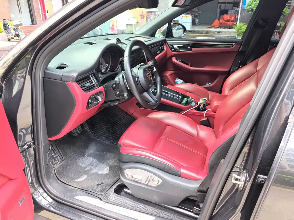 Porsche Macan — миниатюра 5