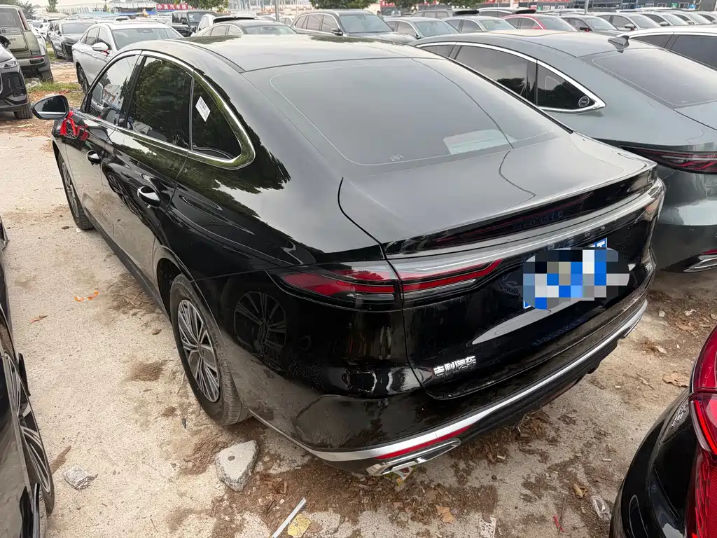 Geely Emgrand — миниатюра 14