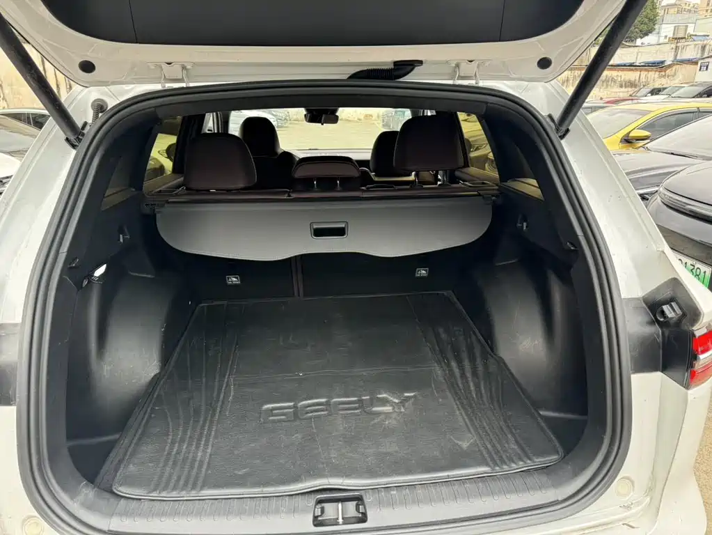 Geely Xingyue L — миниатюра 8