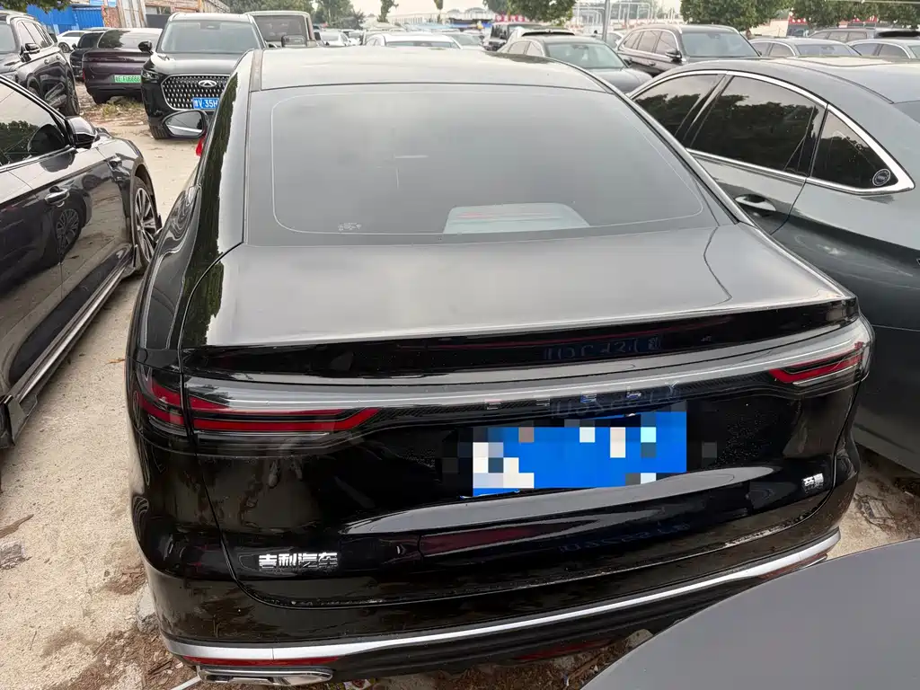 Geely Emgrand — миниатюра 15