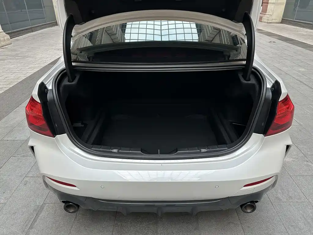 BMW 1 Series — миниатюра 12