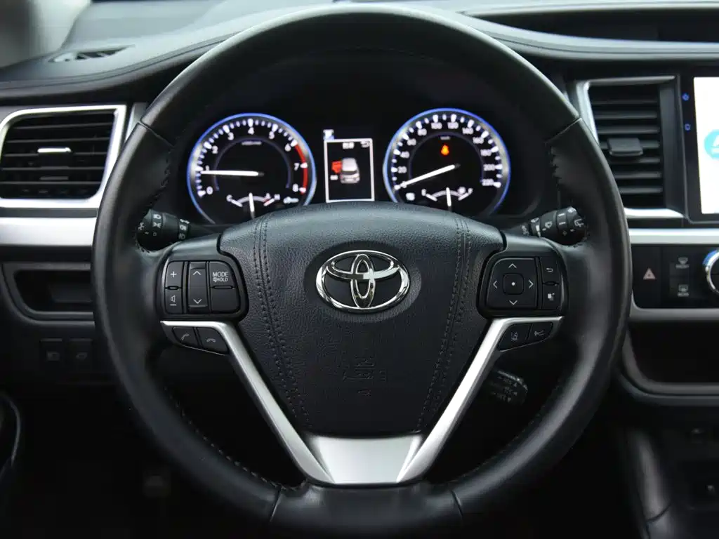 Toyota Highlander — миниатюра 10