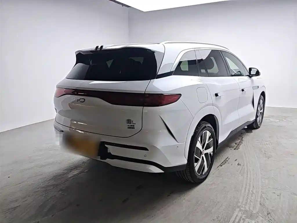 BYD Tang L L 2025 DM 200KM Flagship