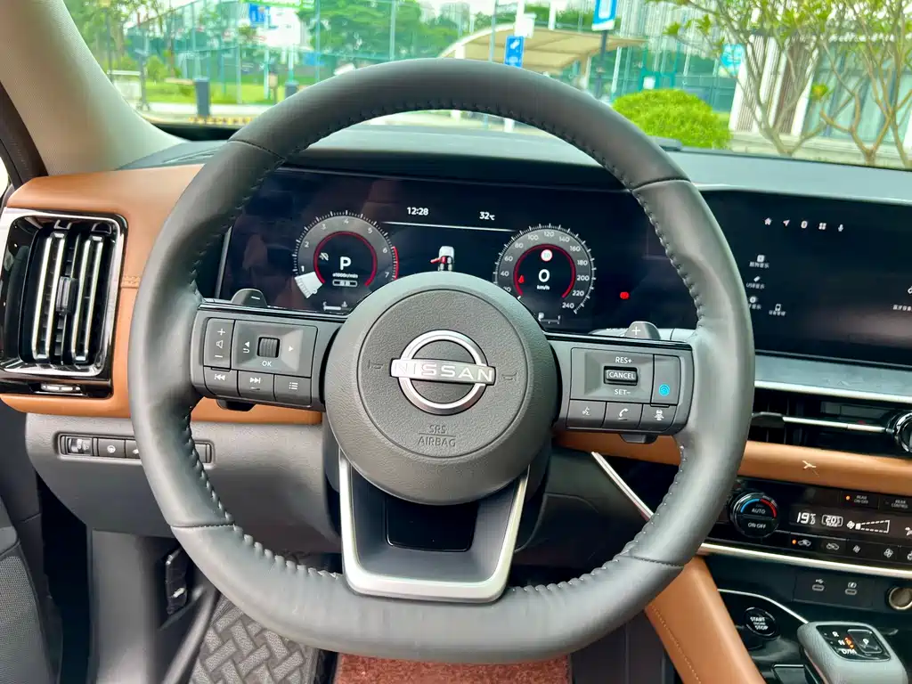 Nissan Teramont — миниатюра 20