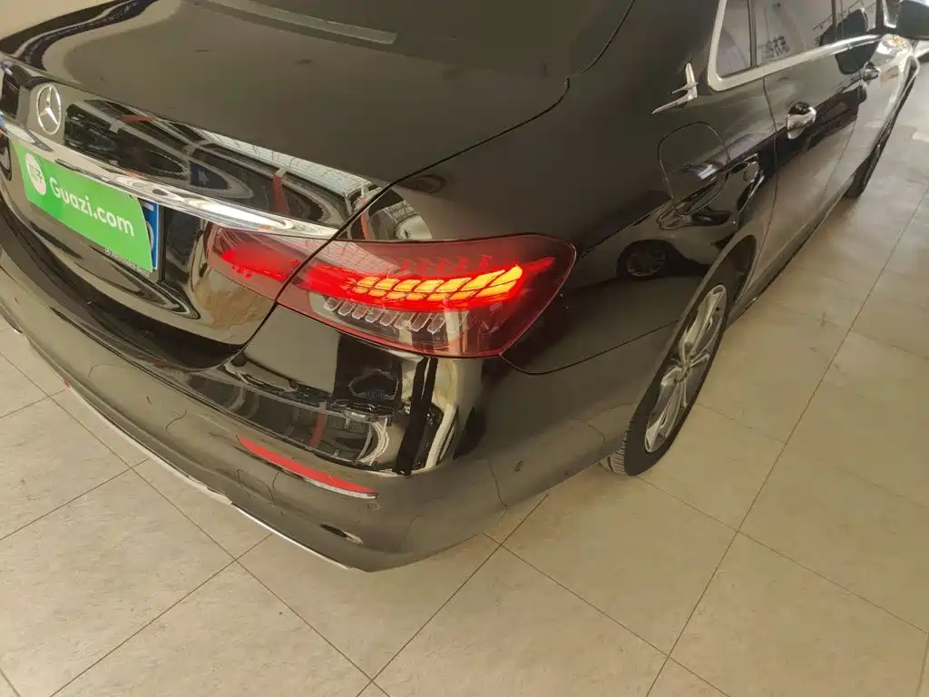 Mercedes-Benz E-Class — миниатюра 24