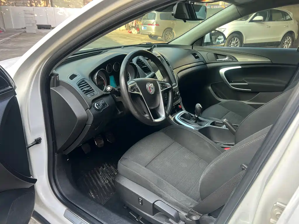 Buick Regal — миниатюра 15