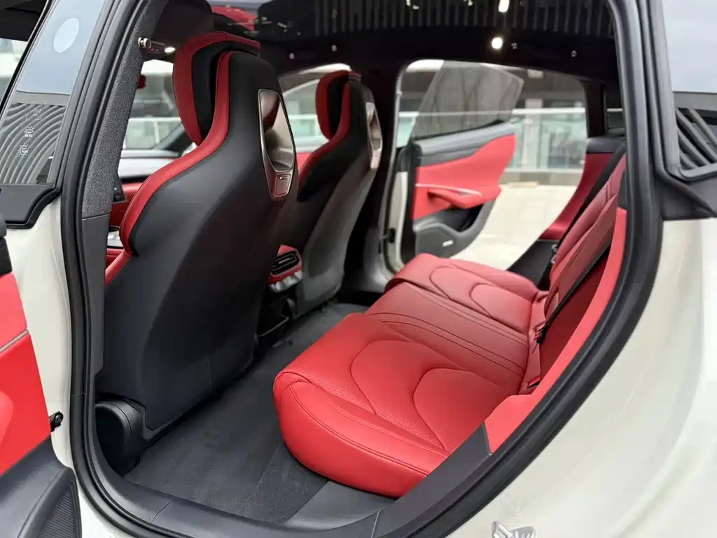 XIAOMI CAR XIAOMI SU7