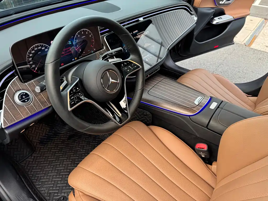 Mercedes-Benz E-Class — миниатюра 6