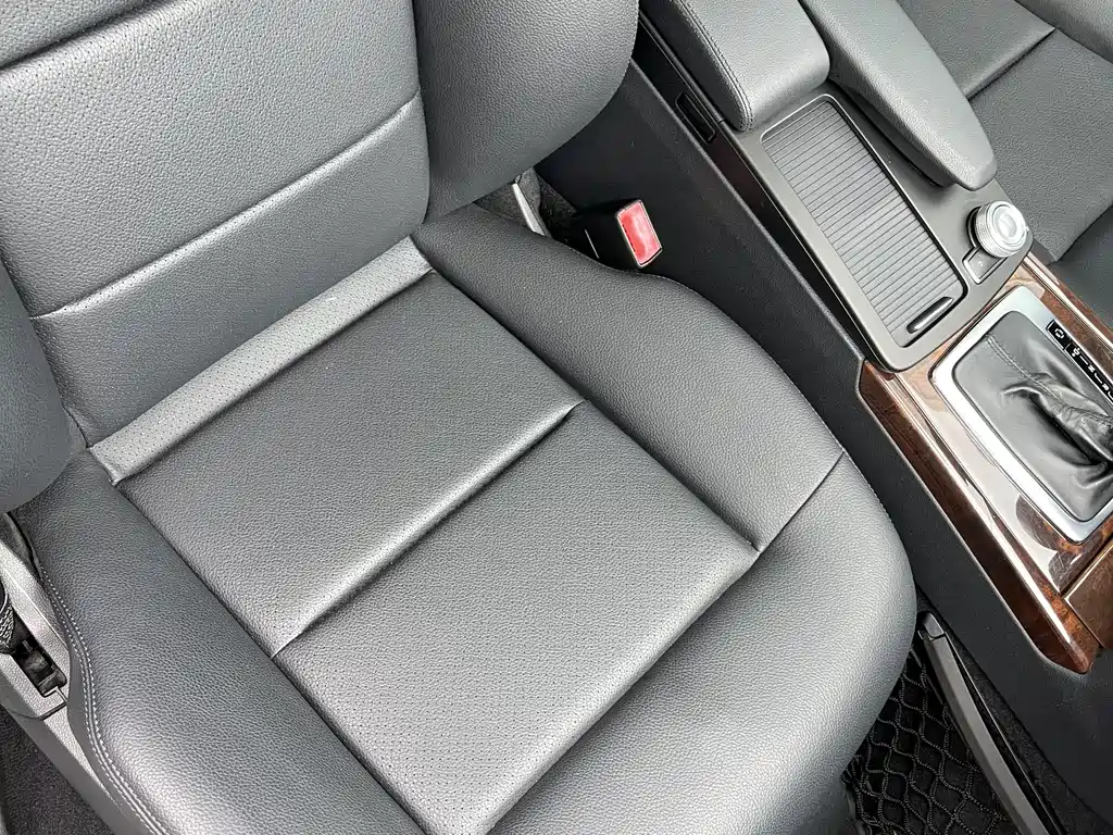 Mercedes-Benz E-Class — миниатюра 15