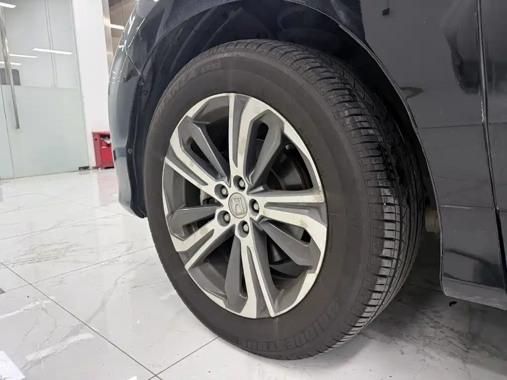 Honda UR-V 2020 240TURBO