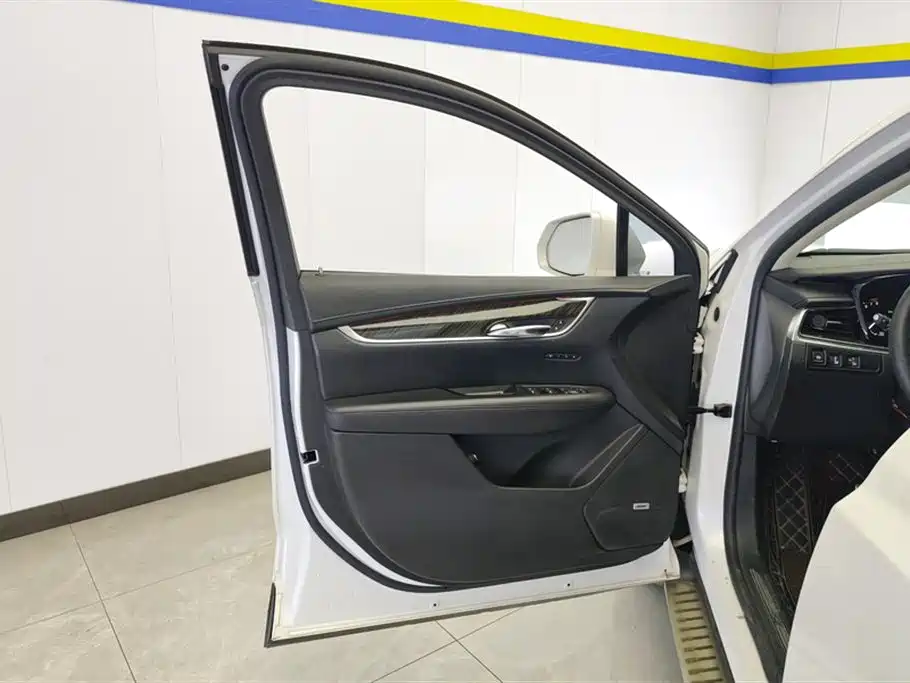 Cadillac XT5 2017 25T Luxury