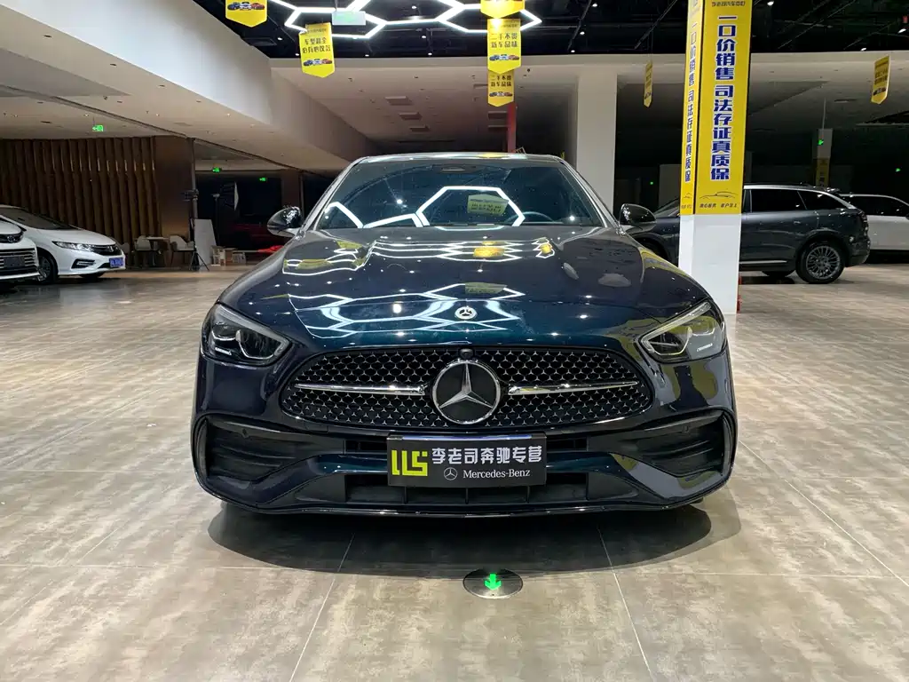 Mercedes-Benz C-Class — миниатюра 2
