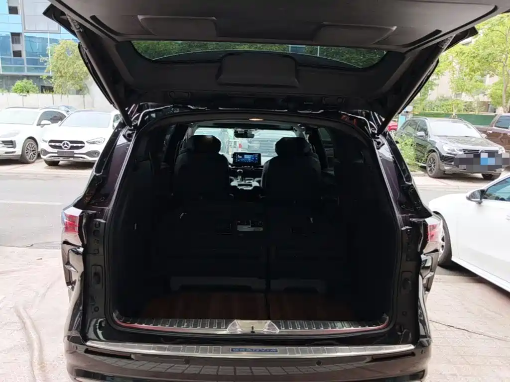 Toyota Sienna — миниатюра 19