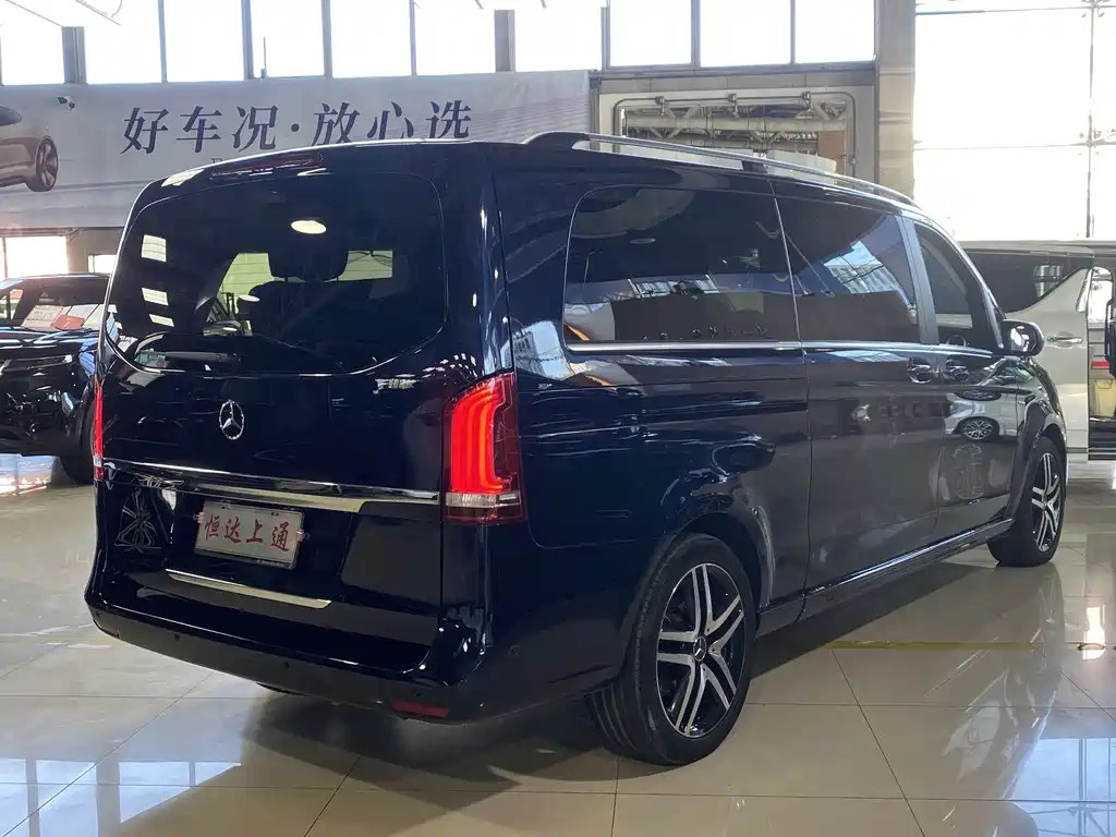 Mercedes-Benz V-Class — миниатюра 17