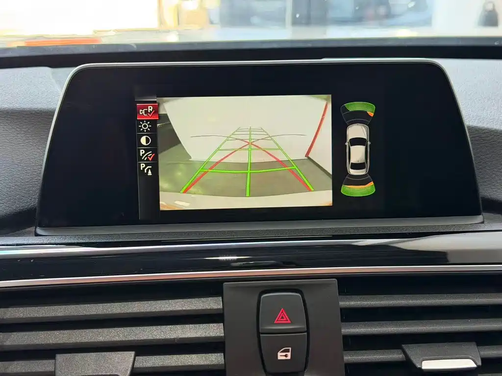 BMW 3 Series — миниатюра 14