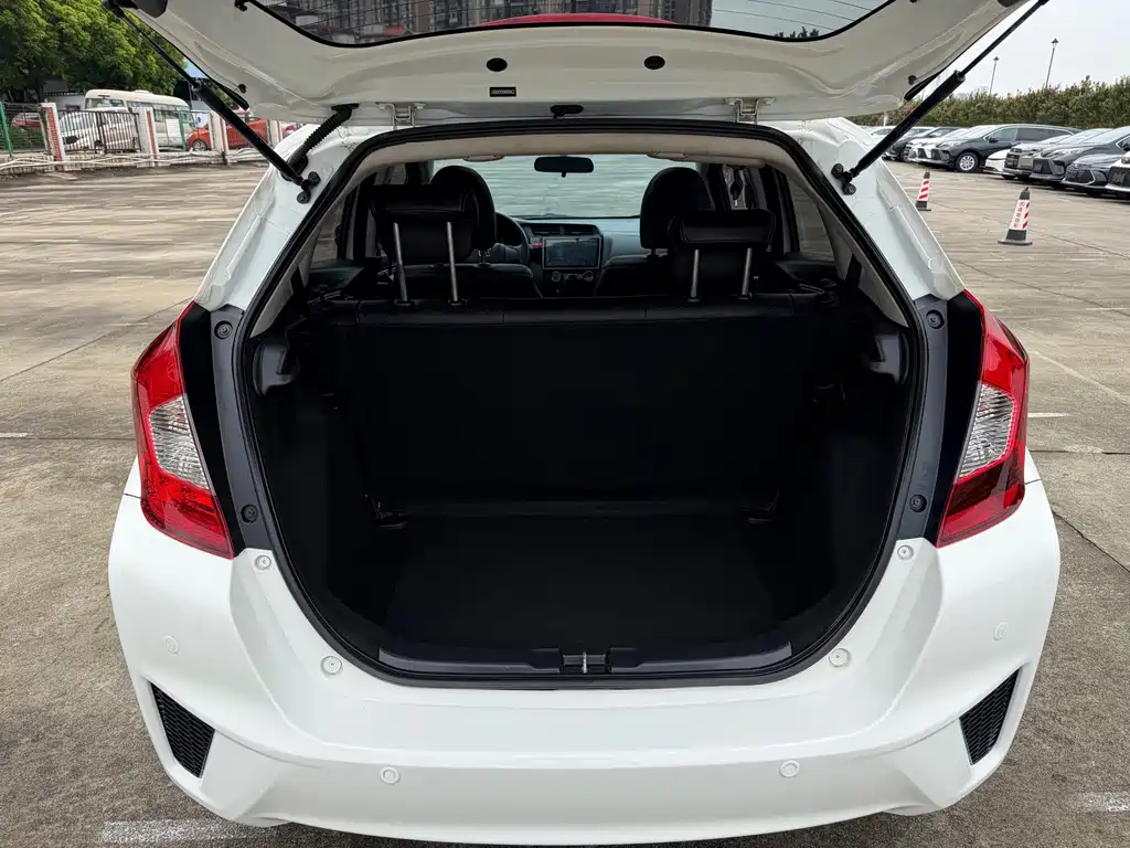 Honda Fit — миниатюра 16