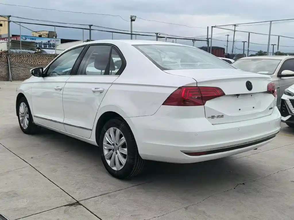 Volkswagen Bora — миниатюра 5