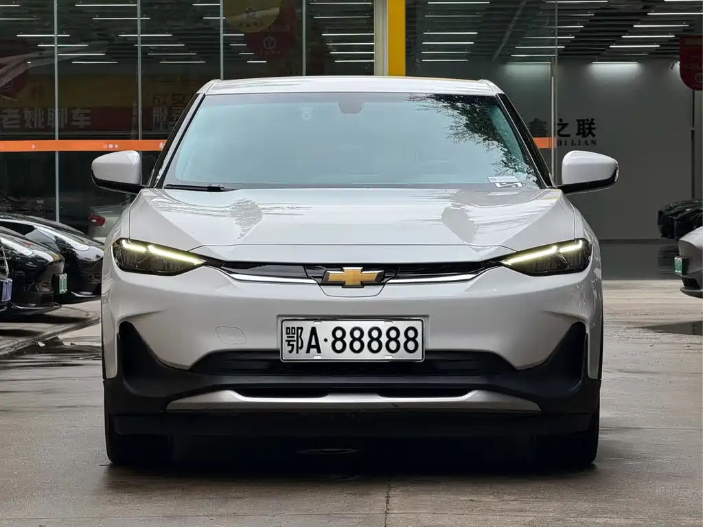 Chevrolet Menlo — миниатюра 2