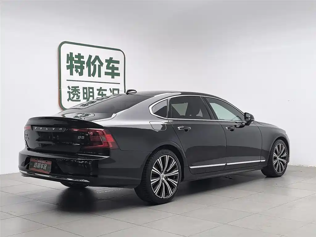Volvo S90 2023 B5 Luxury