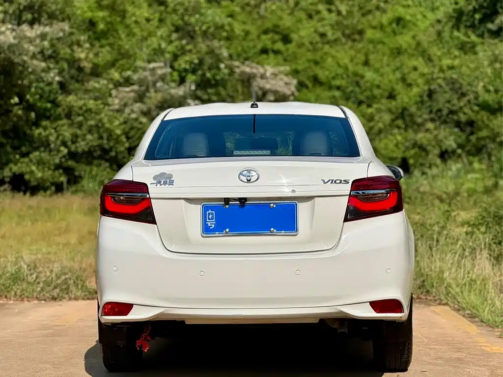 Toyota Vios — миниатюра 5