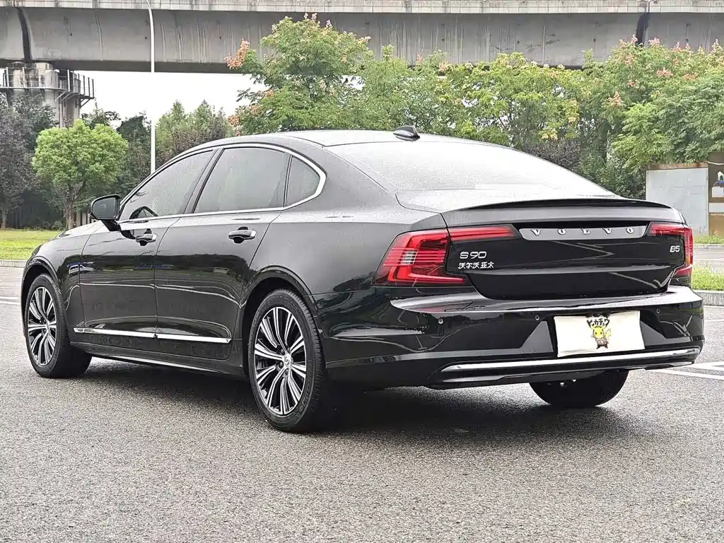 Volvo S90 — миниатюра 3