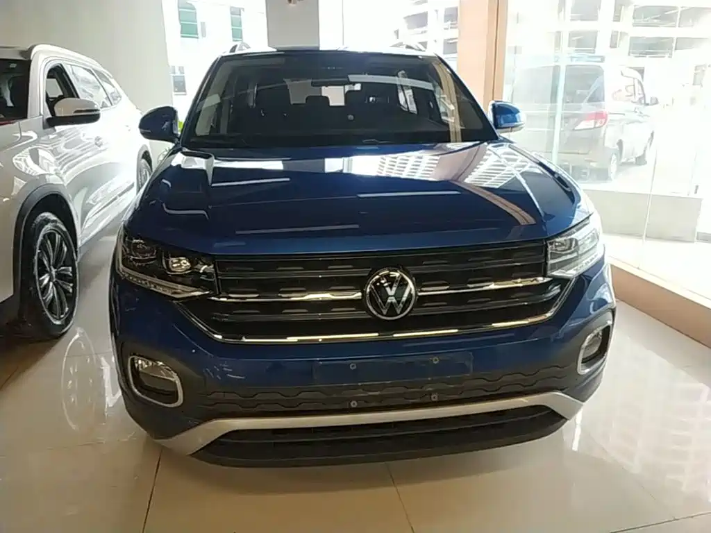 Volkswagen Tacqua 2020 1.5L AT