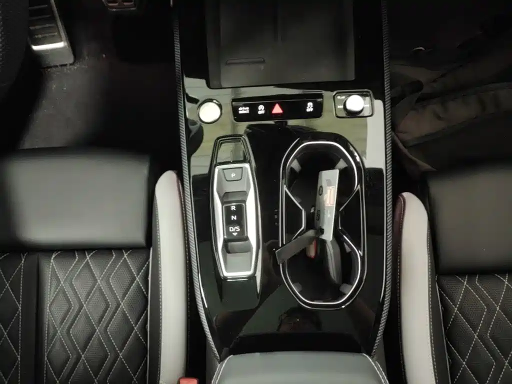 Audi A5L — миниатюра 14