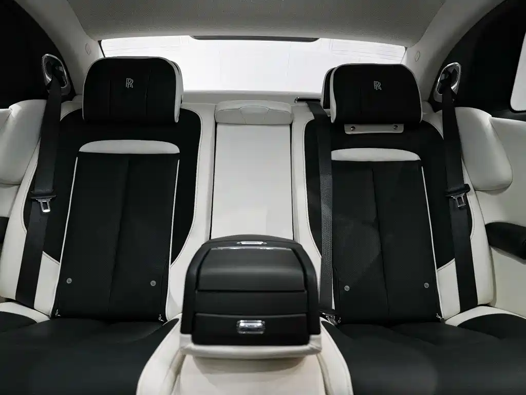 Rolls-Royce Ghost — миниатюра 26