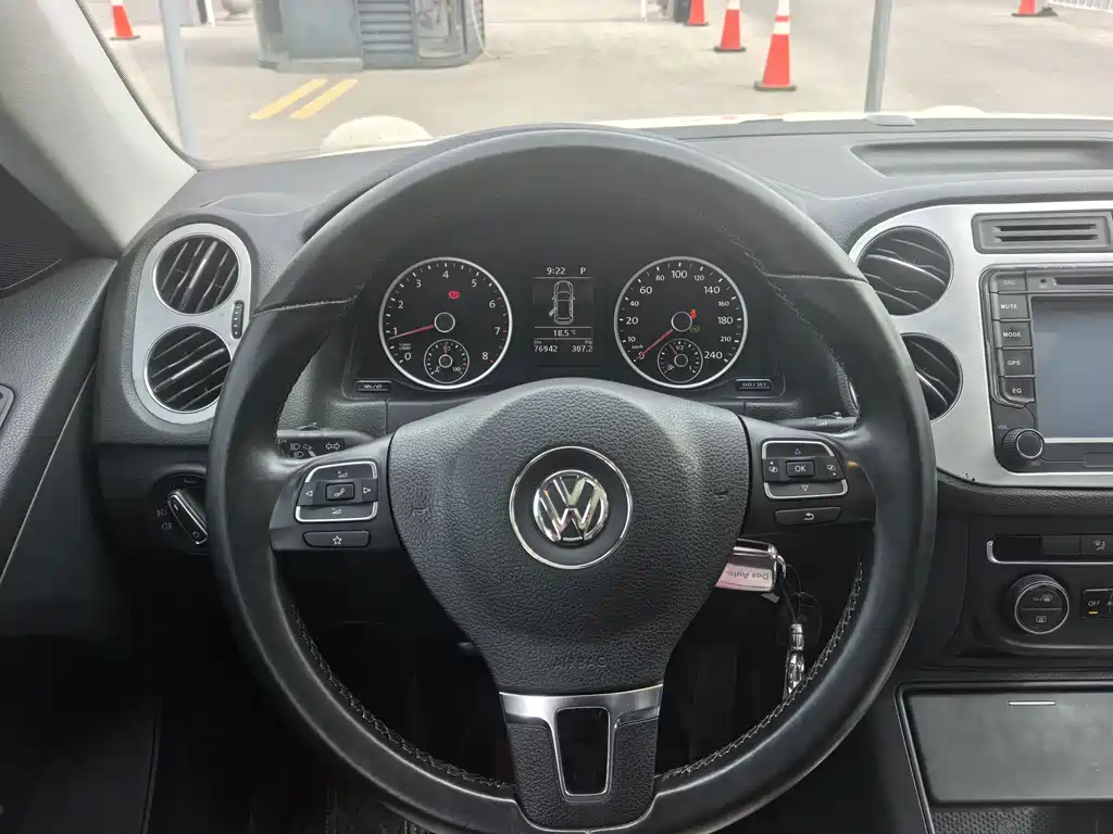 Volkswagen Tiguan — миниатюра 6